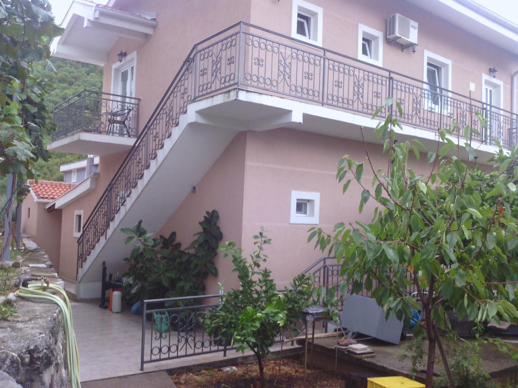 Apartments Mitrovic Podlicak Sveti Stefan Kültér fotó