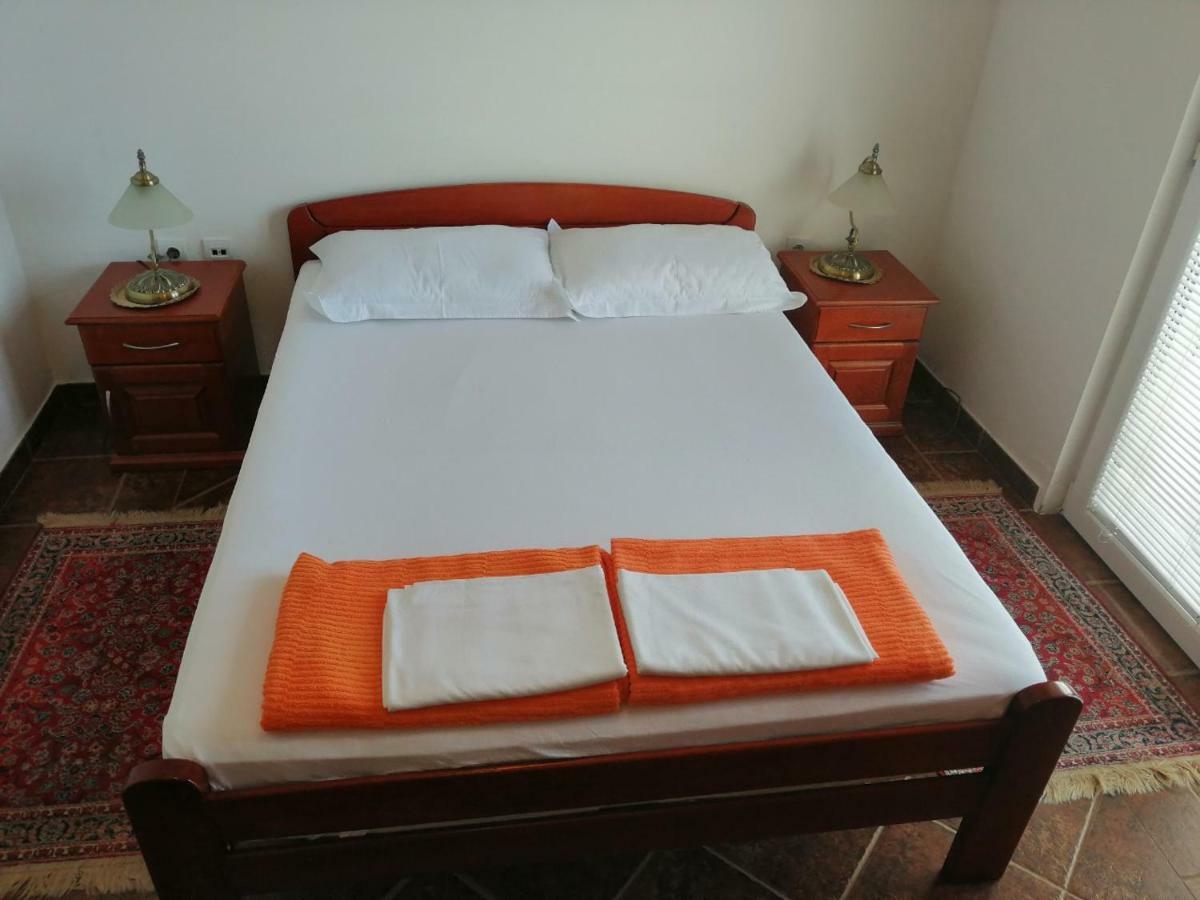 Apartments Mitrovic Podlicak Sveti Stefan Kültér fotó
